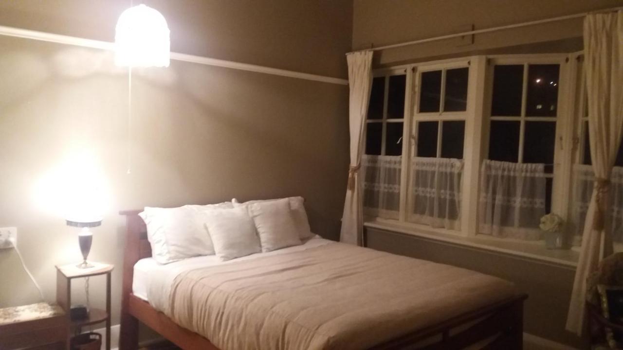 Chimneys B&B Oamaru Εξωτερικό φωτογραφία